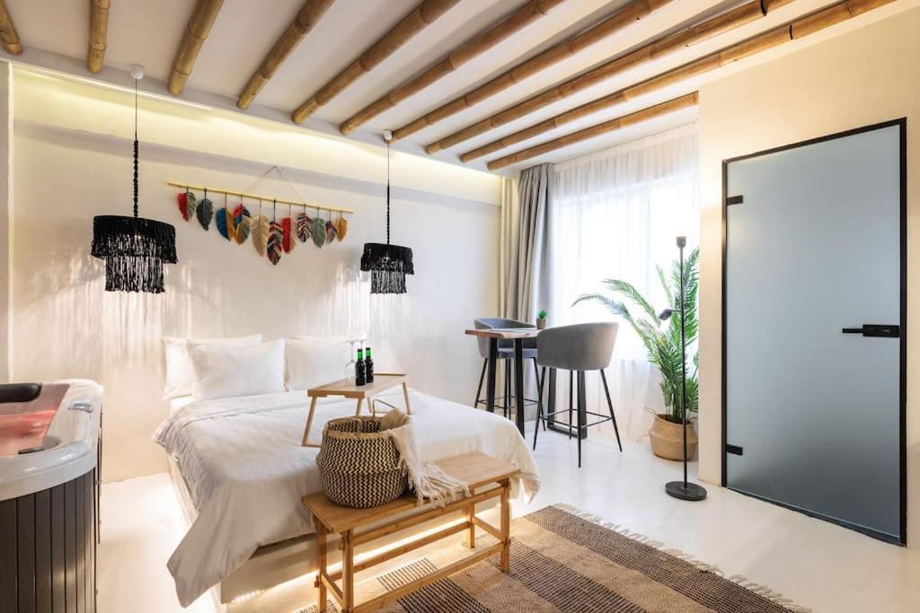 Gorgeous Room-jacuzzi-citycenter Apartment *