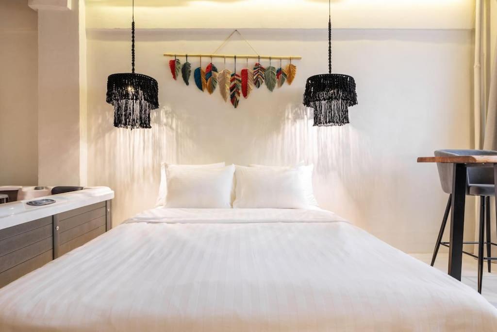 Gorgeous Room-jacuzzi-citycenter Apartment
